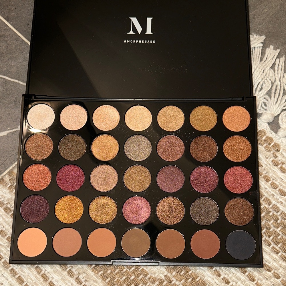 Morphe Eyeshadow Palette - Warm Neutrals and Rich Browns